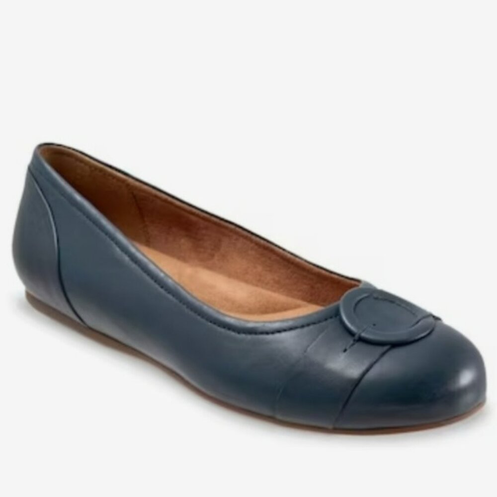 Savannah Softwalk Ballet Flat Navy 7.5 Wide